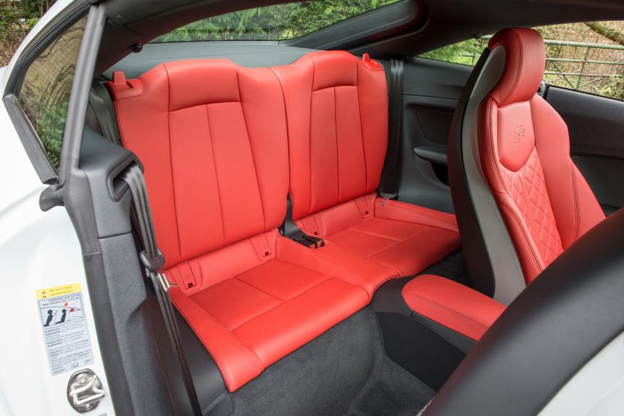 Интерьер Audi TTS Coupe (8S) 2015 года  (UK) (фото 20 из 22)